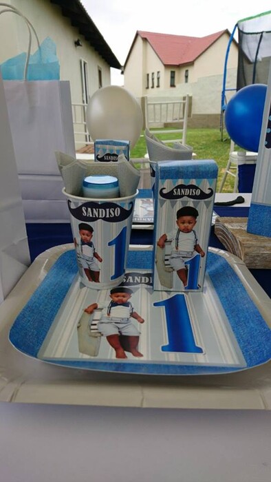 Kiddies Theme Parties offers personalized birthday party supplies and decor for sale.
