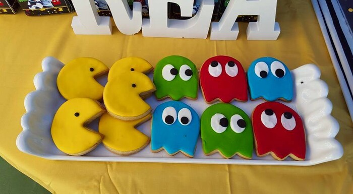 Kiddies Theme Parties offers personalized birthday party supplies and decor for sale.