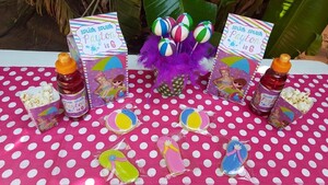 Kiddies Theme Parties offers personalized birthday party supplies and decor for sale.