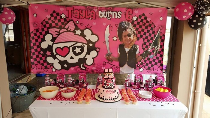 Kiddies Theme Parties offers personalized birthday party supplies and decor for sale.
