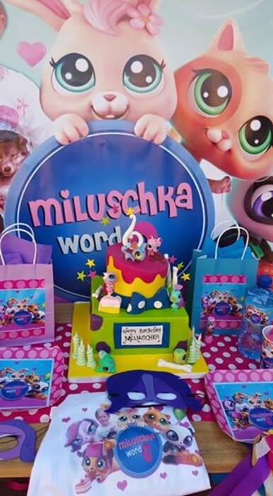 Our custom made The Littlest Pet Shop party supplies include personalised invitations, paper cups and plates, blowouts and more.
