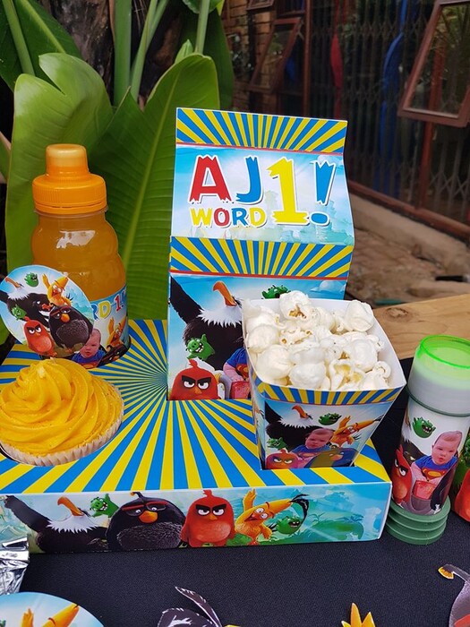 Click on this photo to Zoom. Contact us via email for a complete price list. We are an events and party planning company specialising in custom made Angry Birds party supplies.