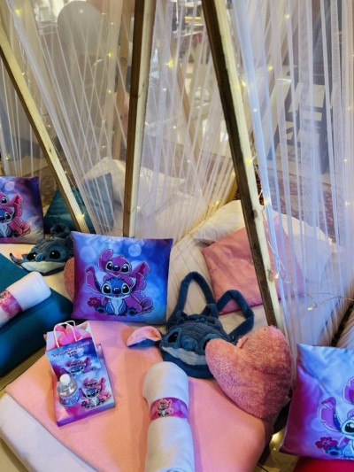 Our custom made party supplies include personalised invitations, paper cups and plates, blowouts and more.