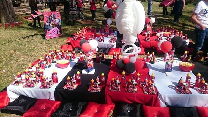 Our custom made party supplies include personalised invitations, paper cups and plates, blowouts and more.