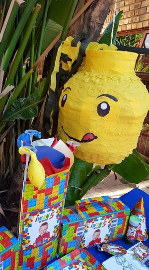 Kiddies Theme Parties offers personalized birthday party supplies and decor for sale.