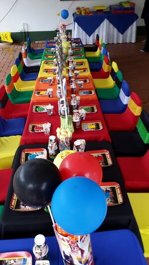 Kiddies Theme Parties offers personalized birthday party supplies and decor for sale.