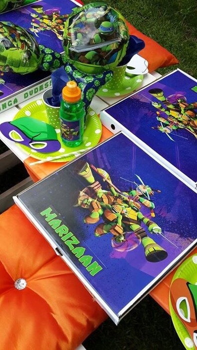Our custom made party supplies include personalised invitations, paper cups and plates, blowouts and more.
