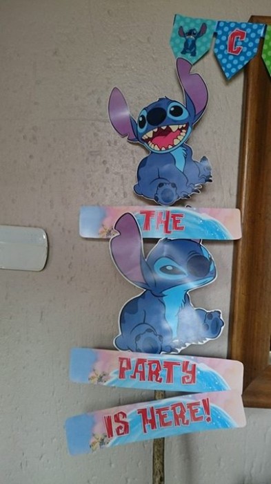 Kiddies Theme Parties offers personalized birthday party supplies and decor for sale.