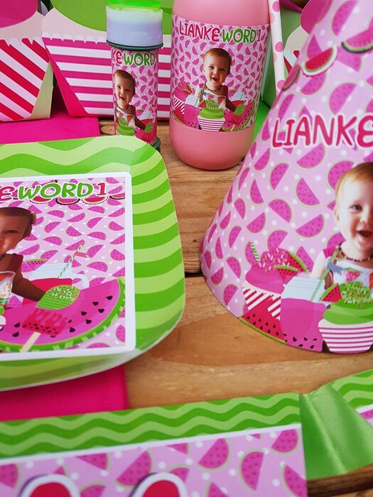 Kiddies Theme Parties offers personalized birthday party supplies and decor for sale.