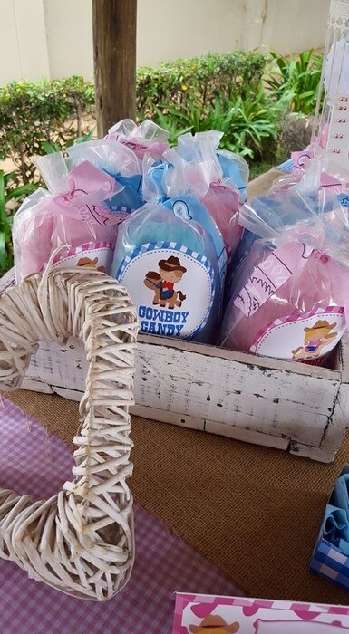 Kiddies Theme Parties offers personalized Cowgirl party supplies and decor for sale.