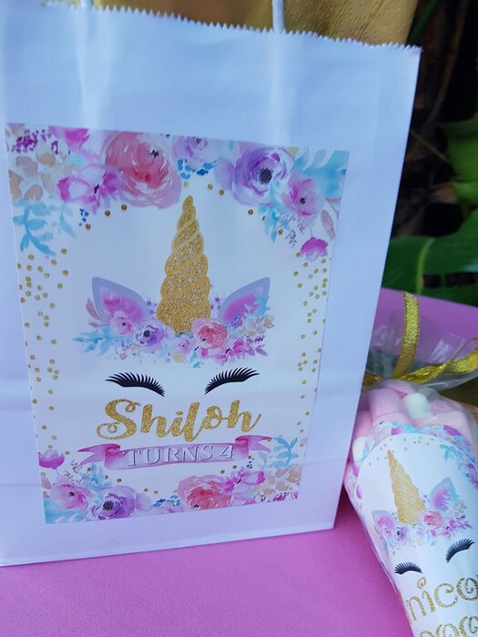 Kiddies Theme Parties offers personalized birthday party supplies and decor for sale.