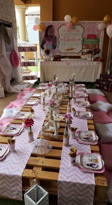 We make Vintage Picnic party supplies for boys and girls and deliver.