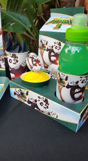 Kiddies Theme Parties offers personalized birthday party supplies and decor for sale.