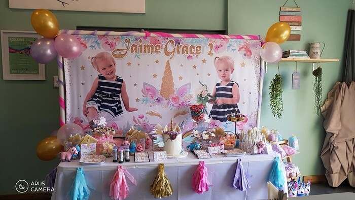 Kiddies Theme Parties offers personalized birthday party supplies and decor for sale.